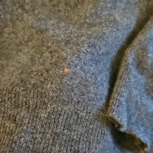 Gray Cashmere Sweater - Picture 5 of 5